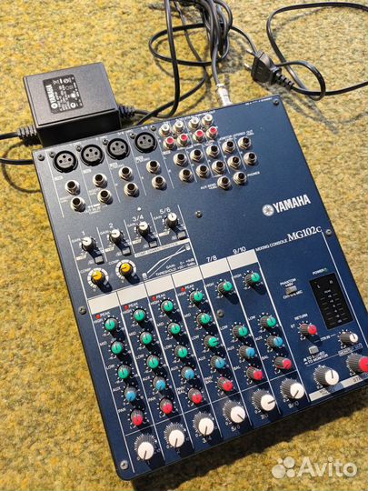 Микшерный пульт Yamaha MG102c