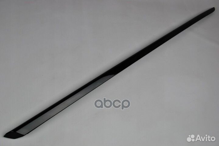 Молдинг стекла правый VW tiguan (2007-2011) 5N0