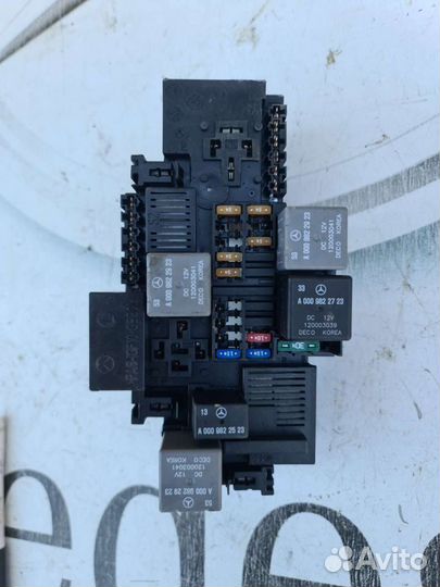 Блок реле Mercedes W222