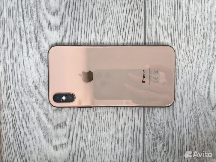iPhone Xs, 64 ГБ