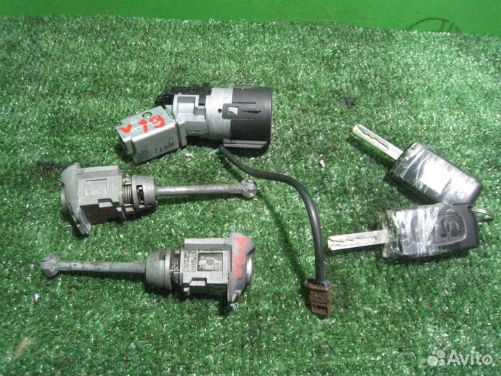 Замок зажигания Citroen C4 Picasso 2007