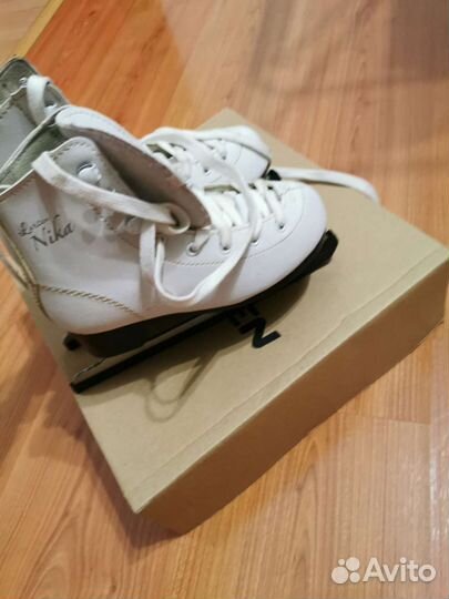 Коньки фигурные детские 32 размер