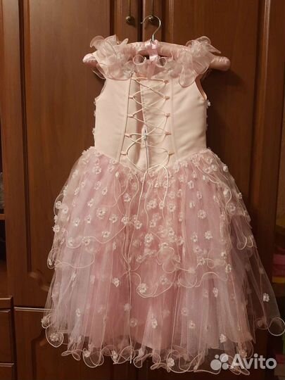 Платье на девочку
