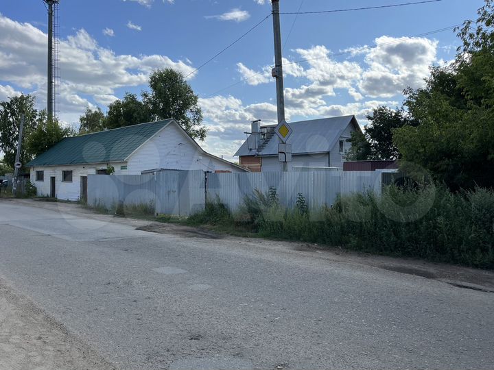 Помещение 194 м², земля 700м²