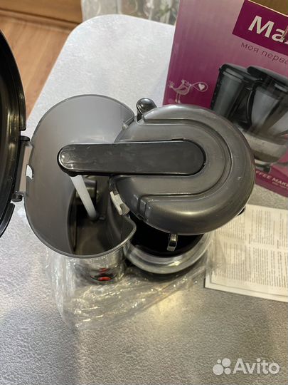 Кофеварка Maxwell MW-1660-BK