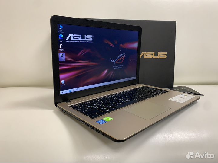 Ноутбук asus 4 ядра /GT920MX 2Gb в отличном