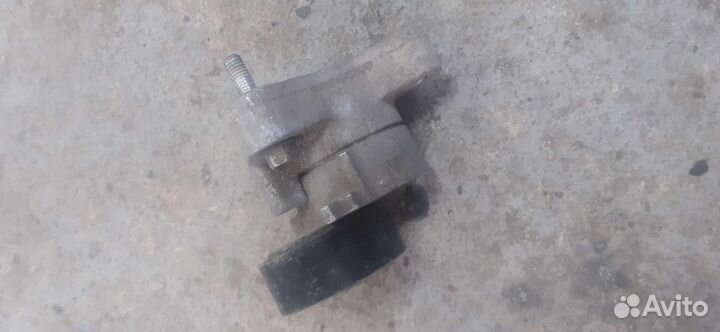 Натяжитель ремня mitsubishi lancer 10 X