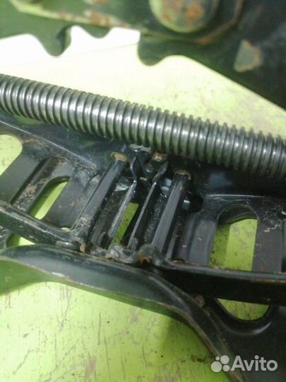 Домкрат Mitsubishi Lancer 1.6 4G18 2006