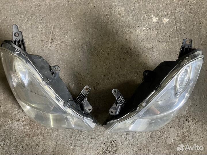 Фары на nissan almera g15