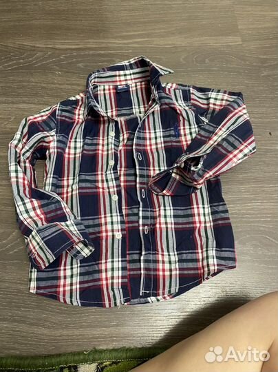 Рубашки на мальчика carters 2-4 года