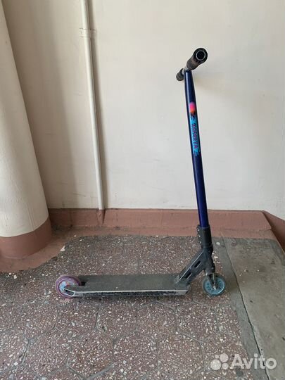 Трюковой самокат кастом парк