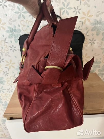 Кожаная сумка Miu Miu