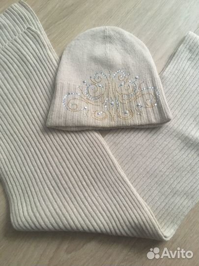 Шапка и шарф женский