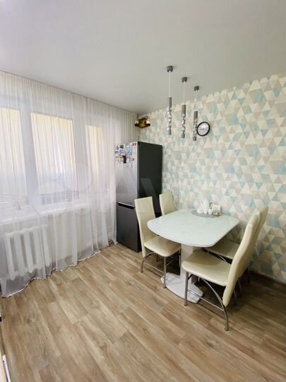 2-к. квартира, 56 м², 9/10 эт.