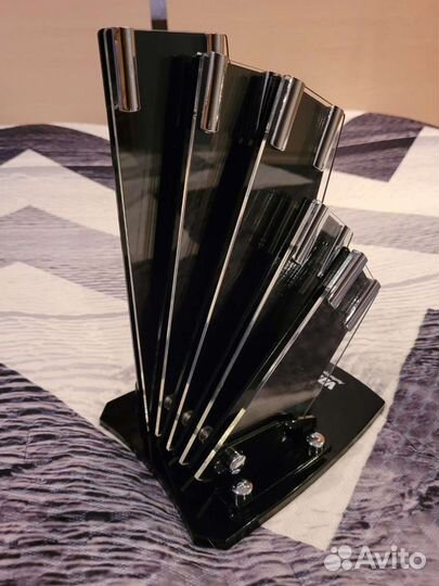 Подставка для ножей новая