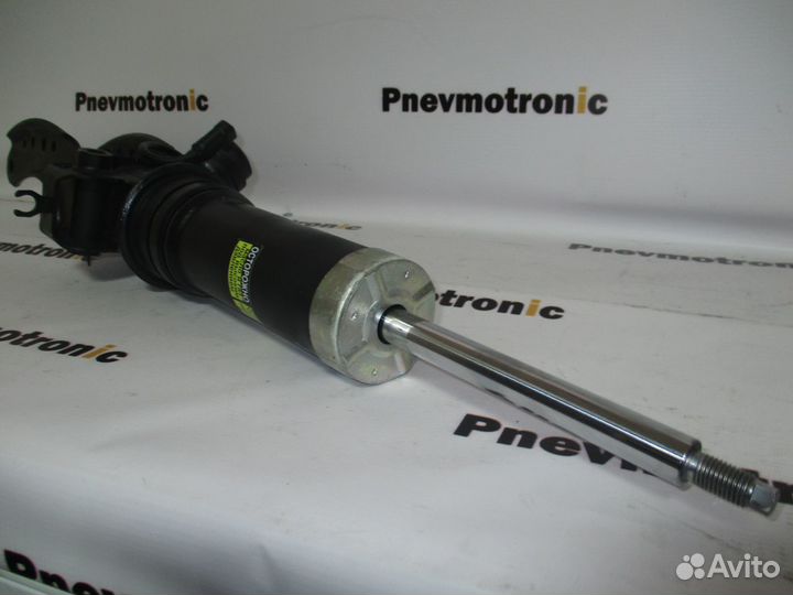 Порш каен передний амортизатор правый