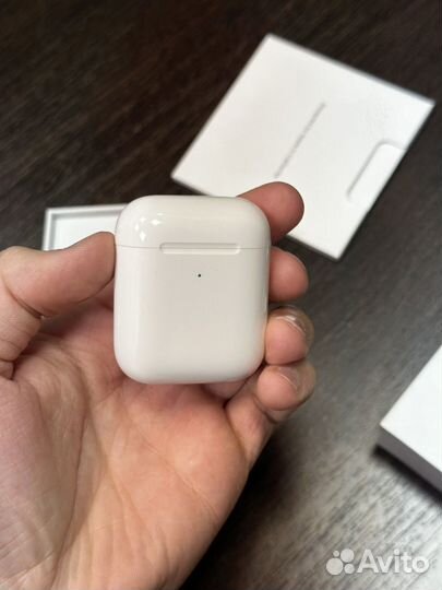 Airpods 2 с беспроводным кейсом