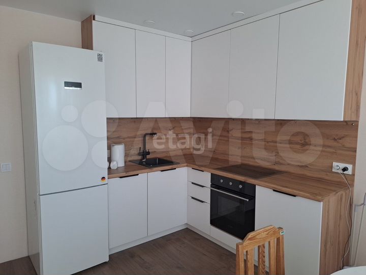 3-к. квартира, 90 м², 10/14 эт.