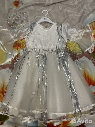 Новогодний(карнавальный)костюм снежинки