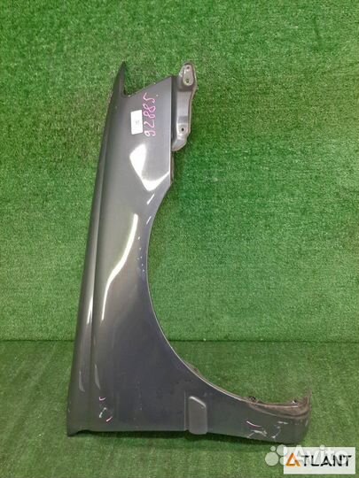 Крыло переднее правое toyota starlet