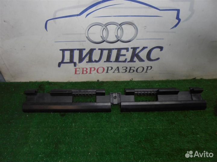 Кронштейн (сопут. товар) Audi Allroad quattro 200
