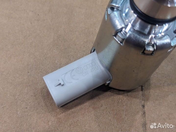 Клапан давления масла VAG новый оригинал