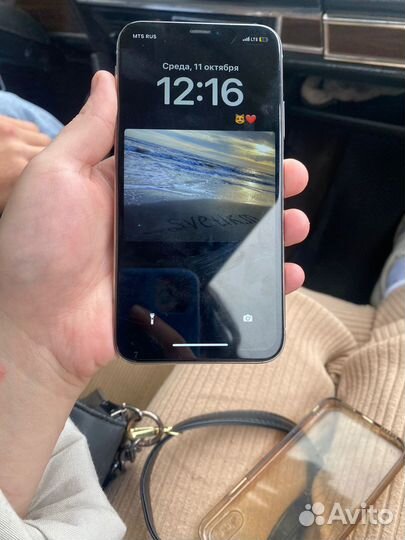 iPhone X, 64 ГБ