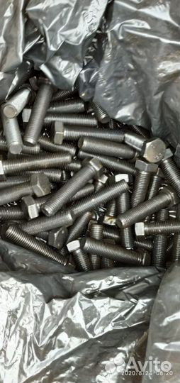 Болт крепления на подшипник стрелы Todano