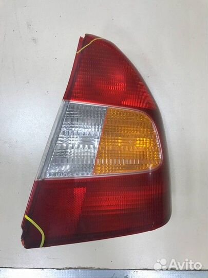 Фонарь правый Hyundai Accent