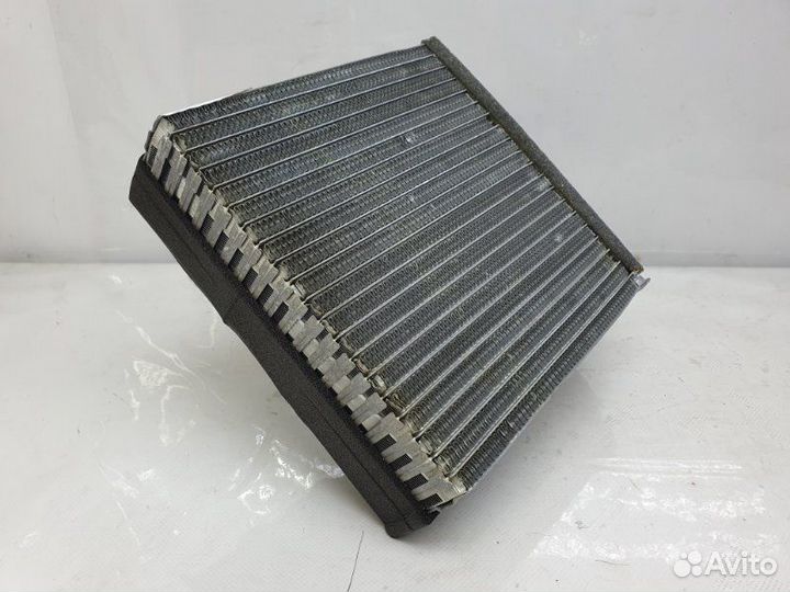 Радиатор кондиционера (конденсер) задний Ford