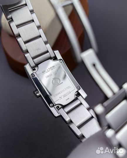 Кварцевые часы Baume & Mercier Hampton, полный ком