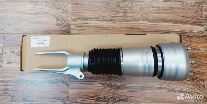 Пневмо амортизатор на Панамера 970 передний новый