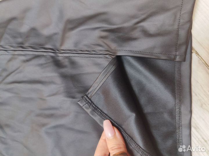 В наличии новая юбка / экокожа/ размер: 48