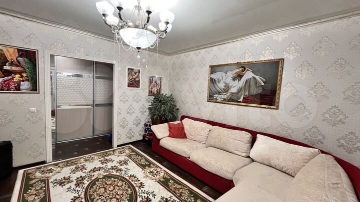 2-к. квартира, 56 м², 9/10 эт.