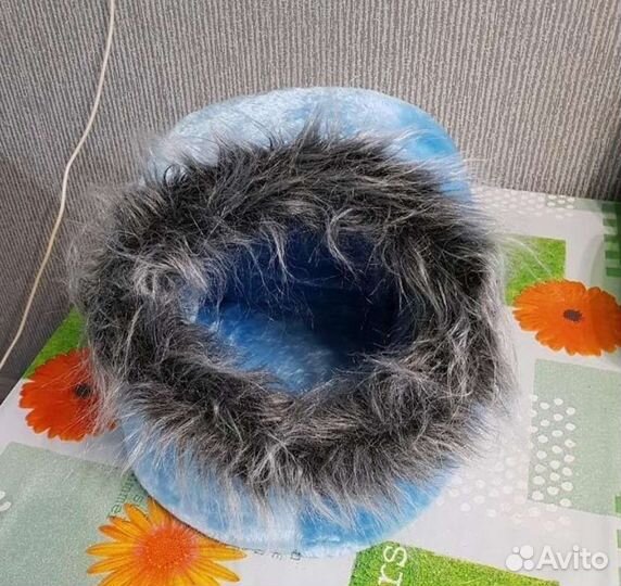 Домик для кошек и собак