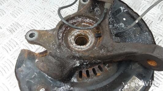 Ступица передняя правая toyota urban cruiser (KAD0