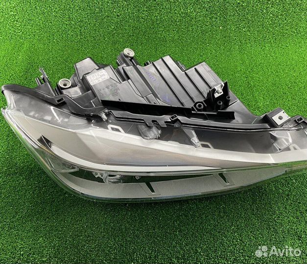 Фара правая Ф30