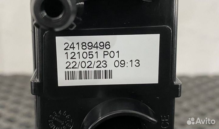 Поворотник правый Volvo FH5 84389835