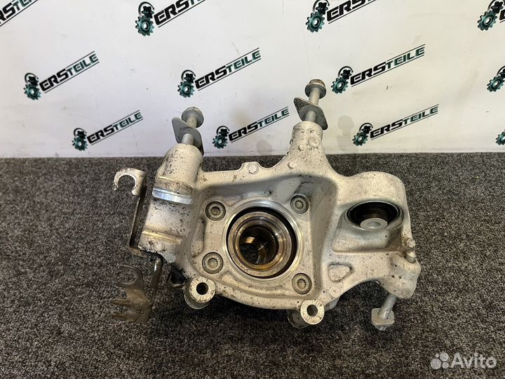 Кулак задний правый Audi Q7 SQ7 Q8 2018