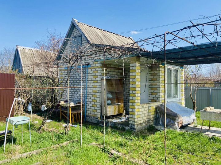 Дача 20 м² на участке 5 сот.