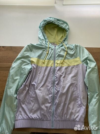 Ветровка pull&bear