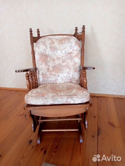 Кресло качалка дерево