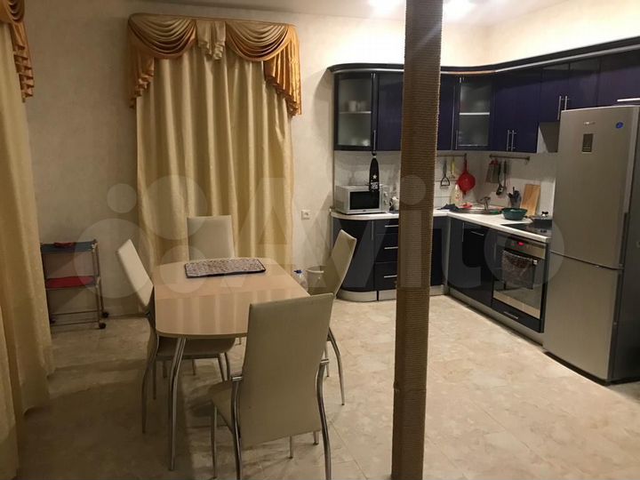 Коттедж 180 м² на участке 12 сот.