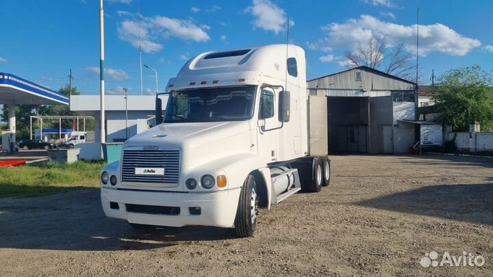 Freightliner Century с полуприцепом, 2000
