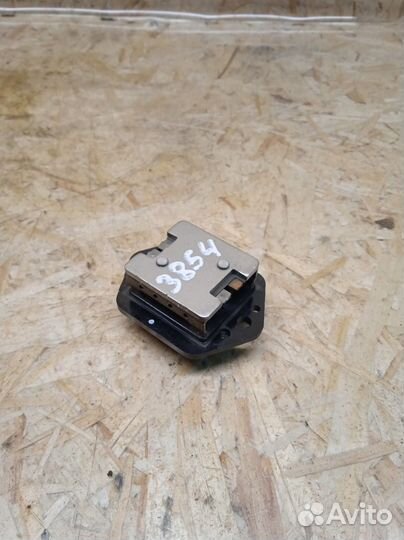 Резистор отопителя Mitsubishi Lancer