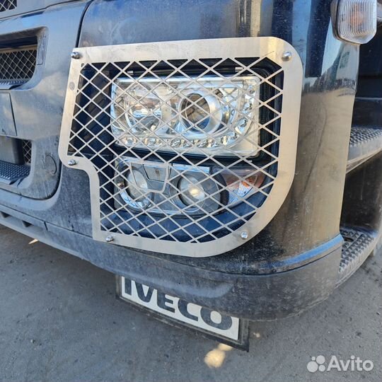 Iveco stralis фара с bi LED линзами