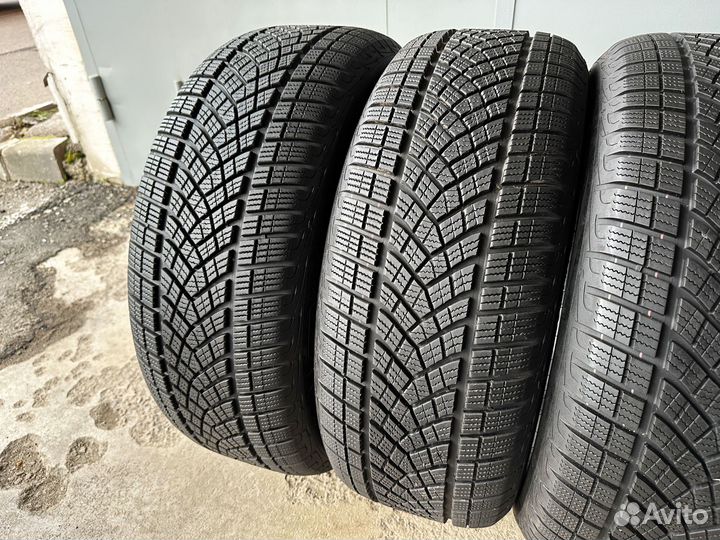 Goodyear UltraGrip Performance SUV Gen-1 255/55 R19