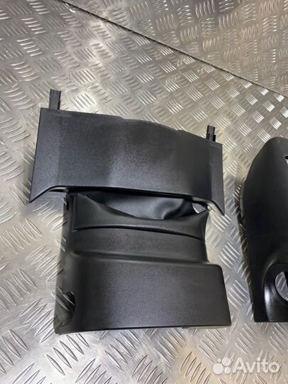 Кожух рулевой колонки Ford Mondeo 4 2.0