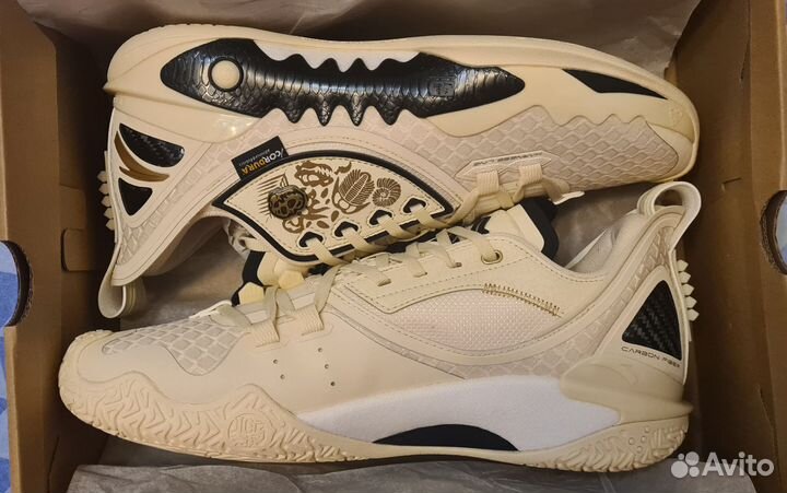 Баскетбольные кроссовки Anta Shock Wave 5 v2