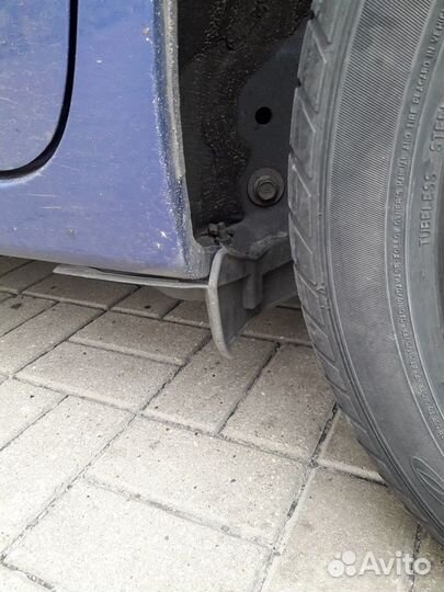 Брызговики средние toyota Ractis 120